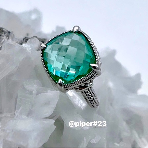 EUC Judith Ripka Sterling Silver 3.0 carat synthetic Paraiba Spinel Cushion Ring - Picture 3 of 10